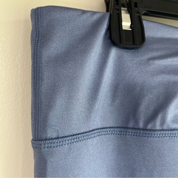 NWT Avia Moisture Wicking Exercise Workout Purple Lavender Women Leggings - Picture 3 of 7